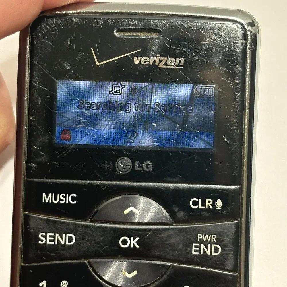 LG enV2 / Envy II VX9100 - Black and Silver ( Verizon ) Rare Cellular Phone